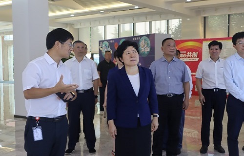 吴桂英副省长调研三诺生物