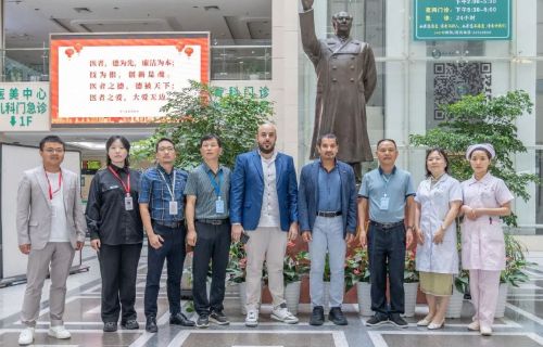 阿联酋卫生领域高层代表团访问三诺生物 共探智慧医疗合作新机遇